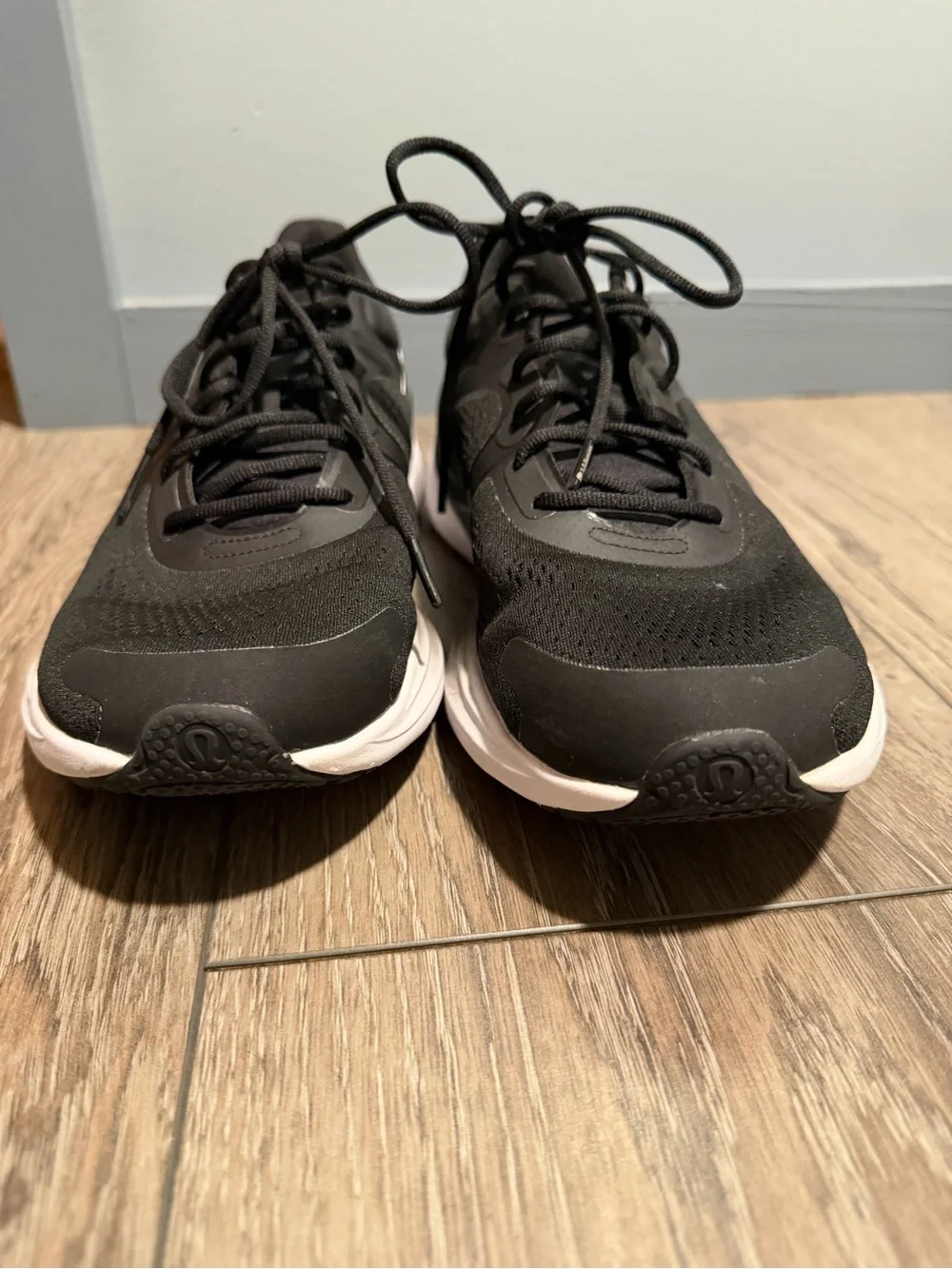 Lululemon Blissful Running Shoe size 11